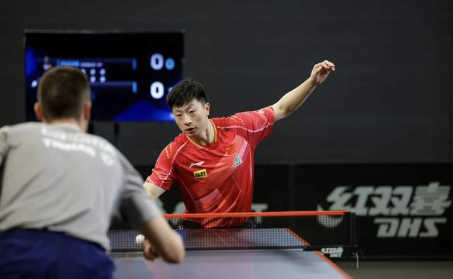 体育一起看亚运：飞人大战谢震业9秒97夺冠 葛曼棋逆转摘金