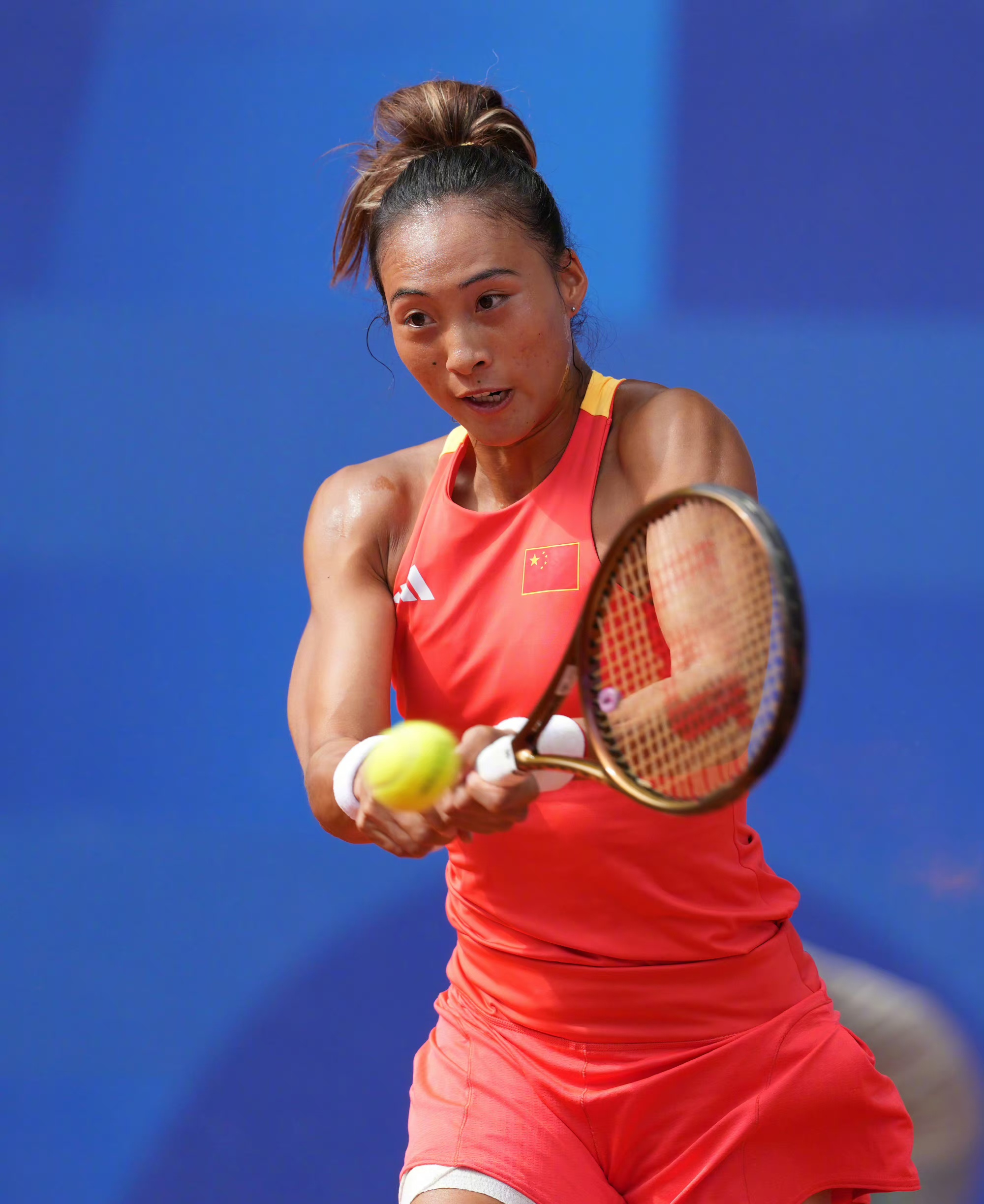 上表现的手 上表现的手