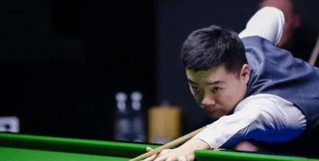 伊森的出场 伊森的出场